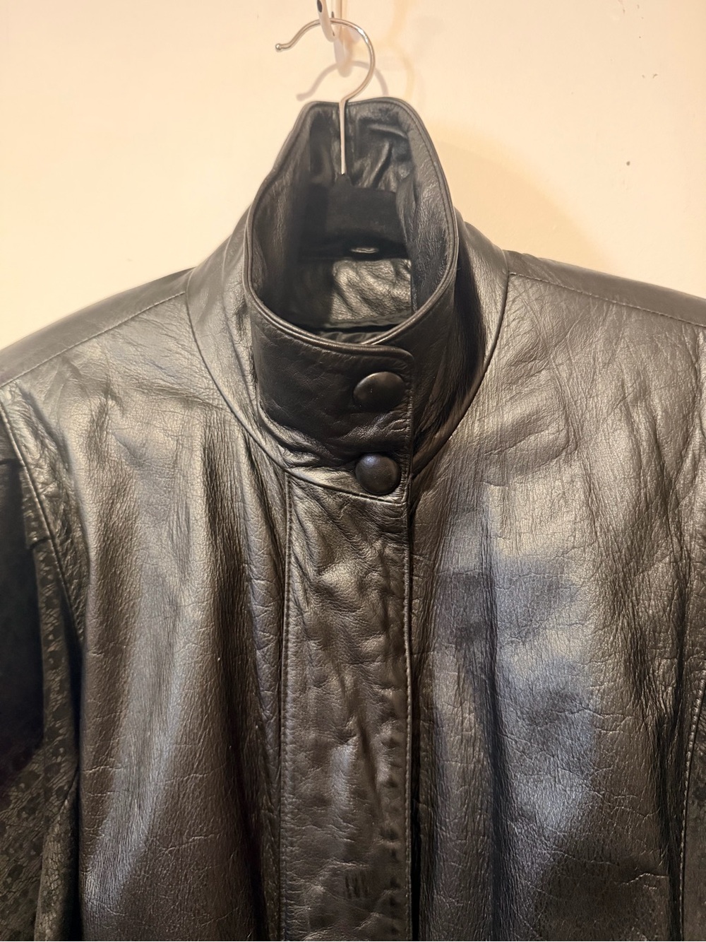 Wilson’s black leather deadstock 80s jacket with Textured Sleeves (S) NWOT - Picture 8 of 11